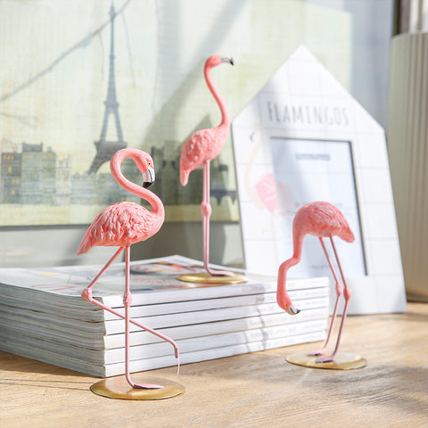 Flamingo figurine with gold plated metal base